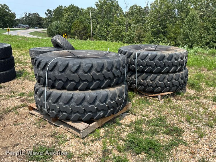 (4) Bridgestone V-Steel tires