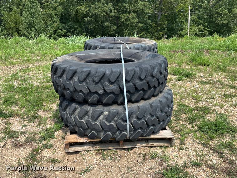 image for item DZ4560 (4) Bridgestone V-Steel tires