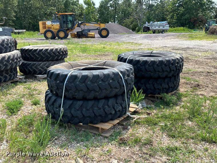 image for item DZ4560 (4) Bridgestone V-Steel tires