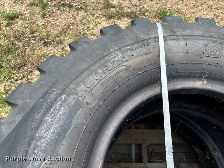 image for item DZ4560 (4) Bridgestone V-Steel tires