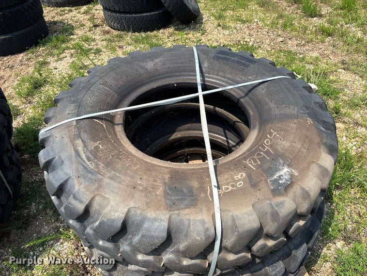 image for item DZ4560 (4) Bridgestone V-Steel tires