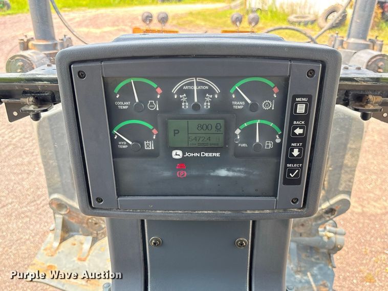 image for item DZ4561 2006 John Deere 770D motor grader