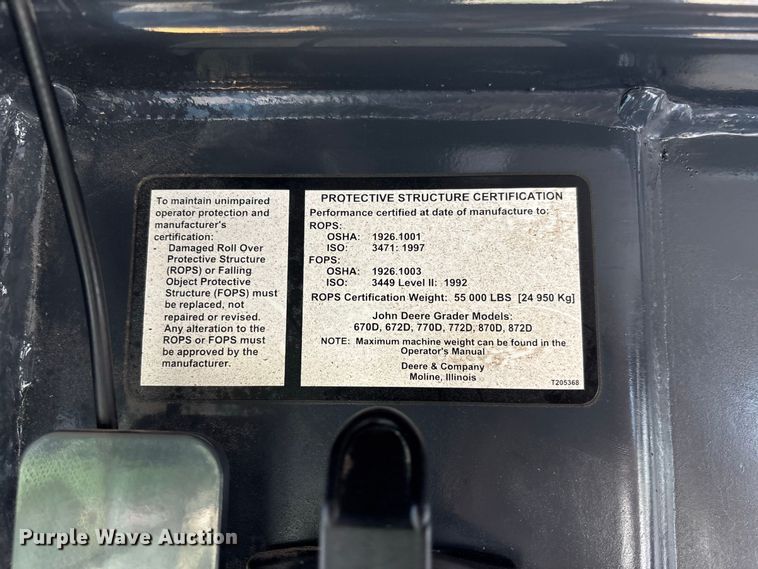 image for item DZ4561 2006 John Deere 770D motor grader