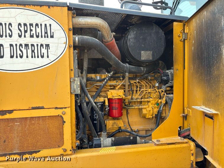 image for item DZ4561 2006 John Deere 770D motor grader