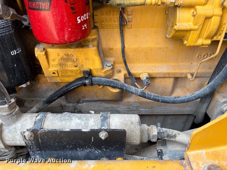 image for item DZ4561 2006 John Deere 770D motor grader