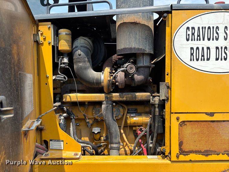 image for item DZ4561 2006 John Deere 770D motor grader