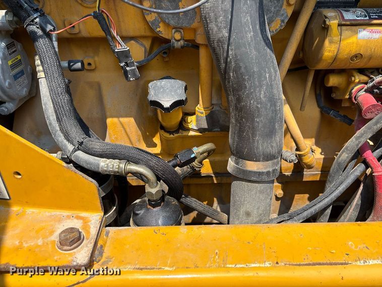image for item DZ4561 2006 John Deere 770D motor grader