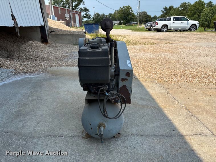 image for item DZ4563 1996 Ingersoll Rand T30 air compressor