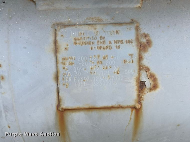 image for item DZ4563 1996 Ingersoll Rand T30 air compressor