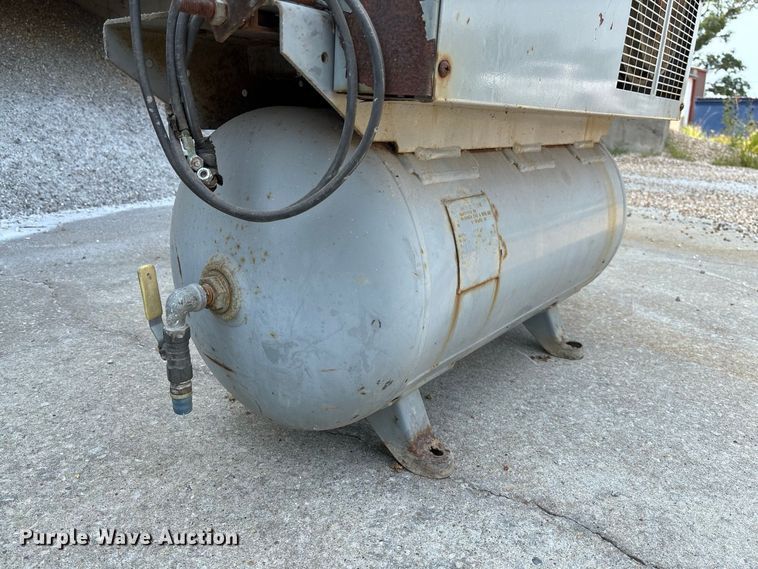 image for item DZ4563 1996 Ingersoll Rand T30 air compressor