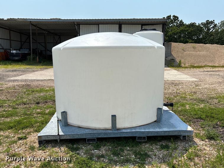 image for item DZ4565 Poly tank