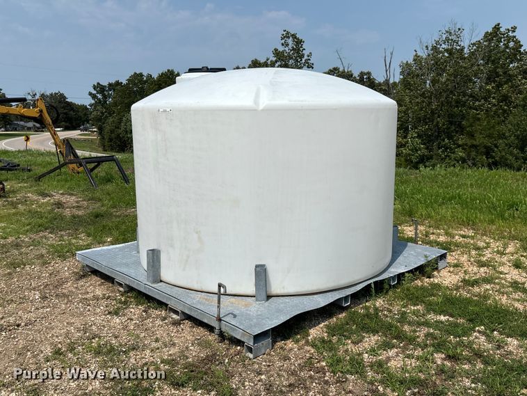 image for item DZ4565 Poly tank