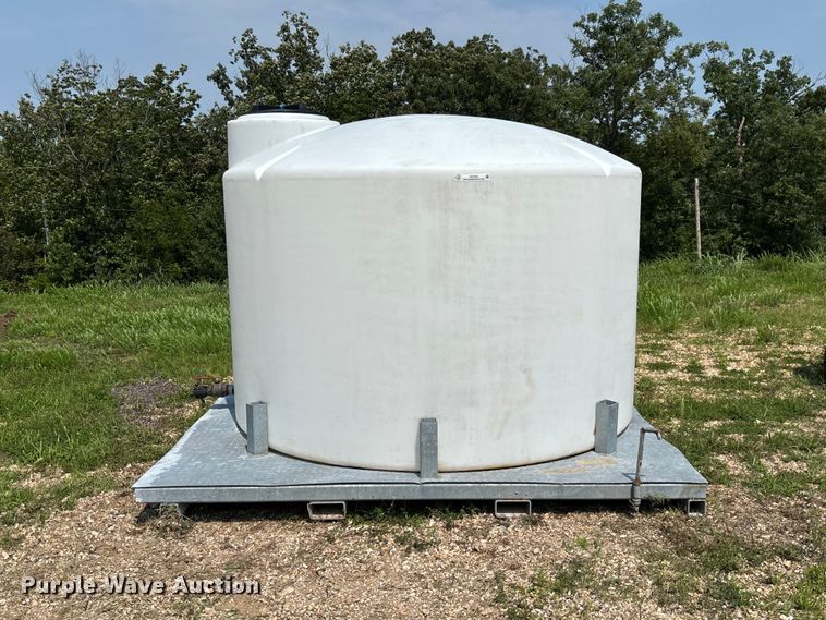 image for item DZ4565 Poly tank