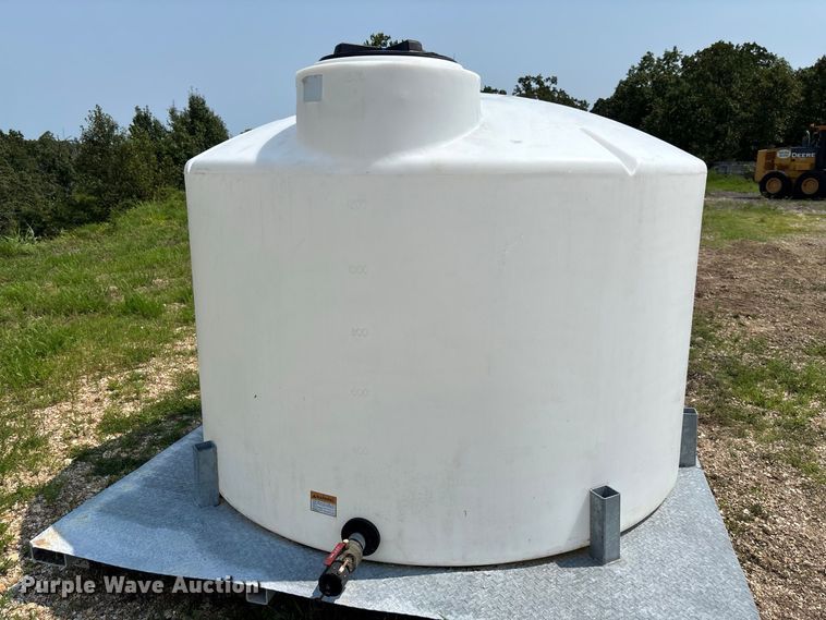 image for item DZ4565 Poly tank