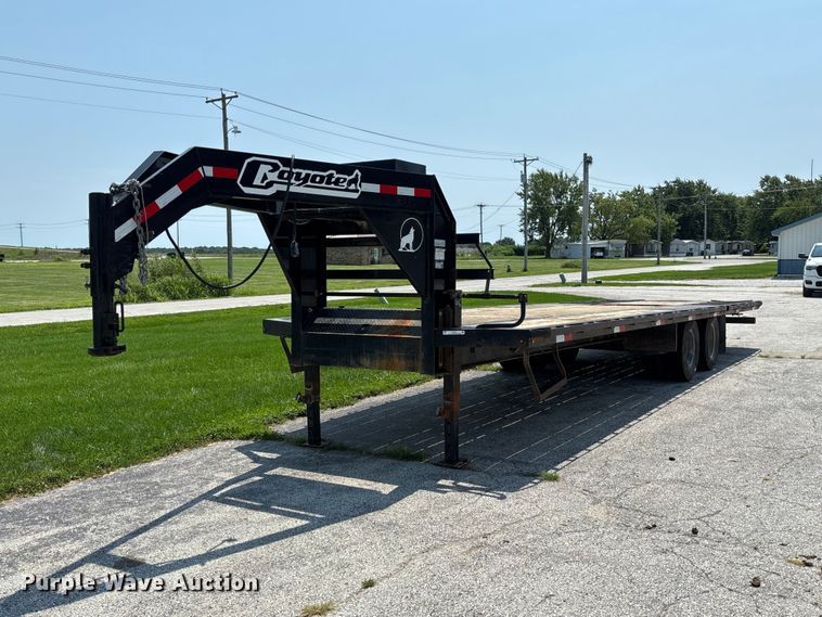 image for item DZ4572 2019 Coyote GN29HYD hydraulic tail equipment trailer