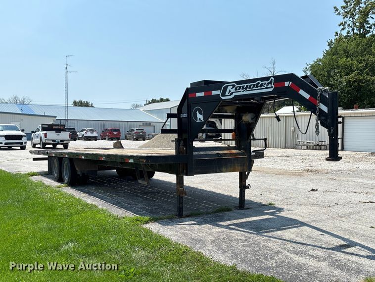 image for item DZ4572 2019 Coyote GN29HYD hydraulic tail equipment trailer