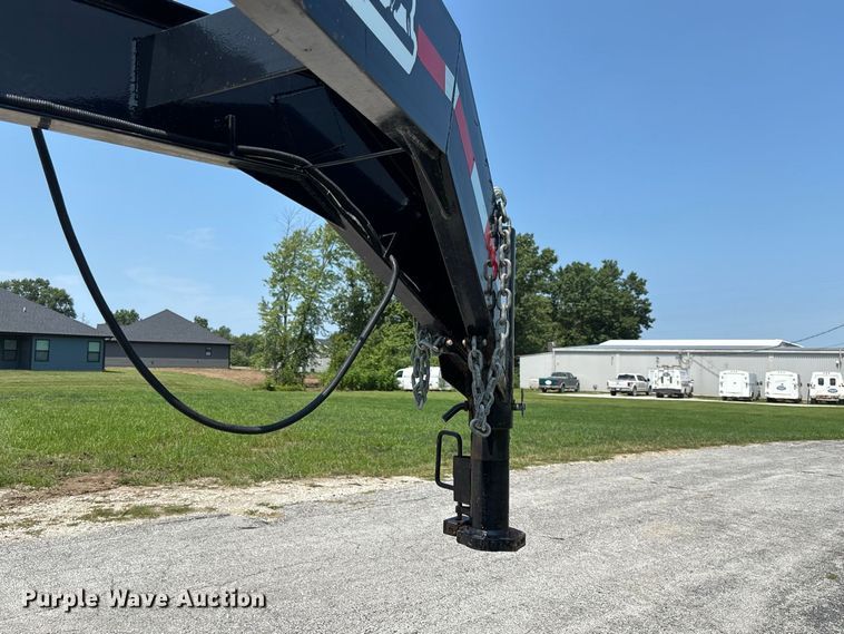 image for item DZ4572 2019 Coyote GN29HYD hydraulic tail equipment trailer