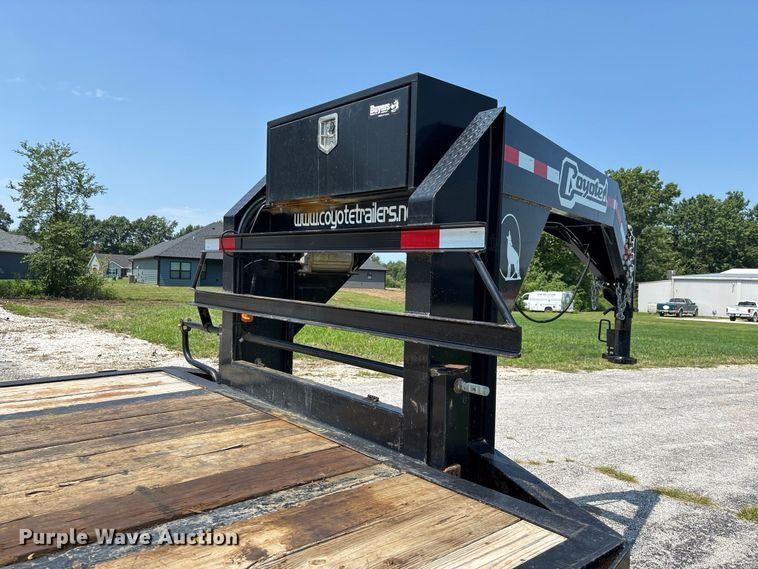 image for item DZ4572 2019 Coyote GN29HYD hydraulic tail equipment trailer