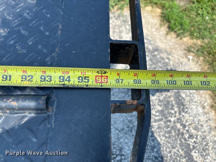 image for item DZ4572 2019 Coyote GN29HYD hydraulic tail equipment trailer
