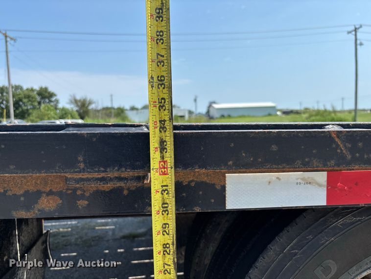 image for item DZ4572 2019 Coyote GN29HYD hydraulic tail equipment trailer