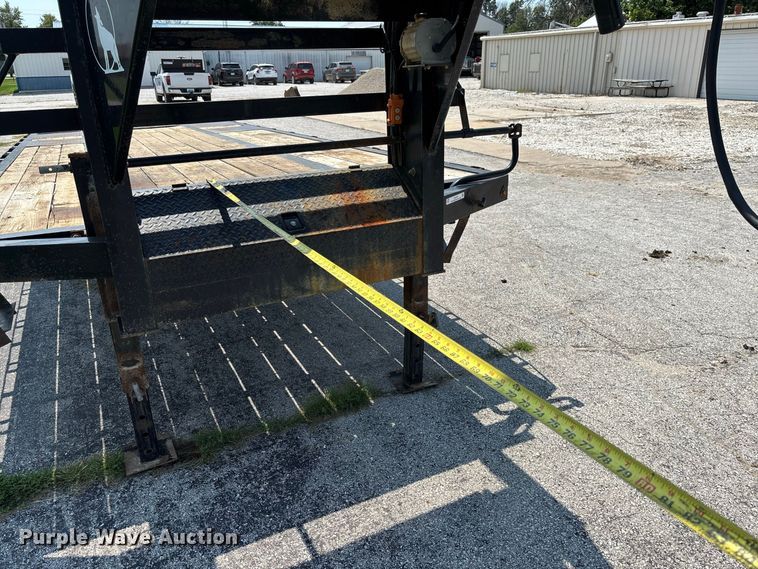 image for item DZ4572 2019 Coyote GN29HYD hydraulic tail equipment trailer