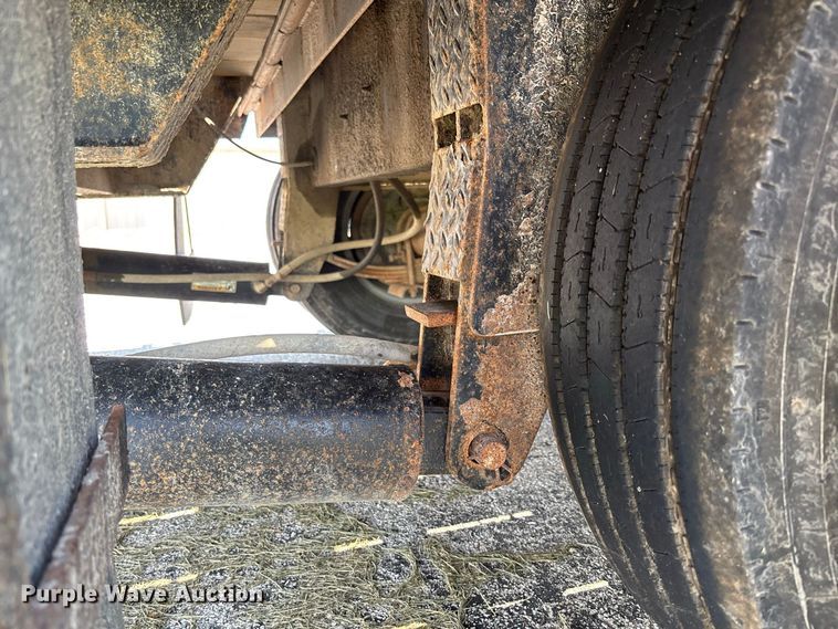 image for item DZ4572 2019 Coyote GN29HYD hydraulic tail equipment trailer