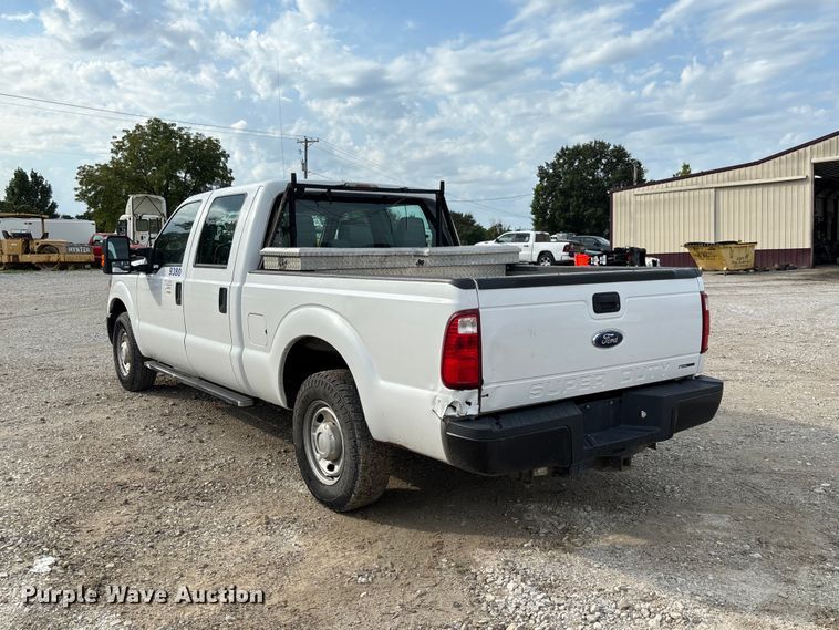 image for item DZ4607 2016 Ford  F250 Super Duty XL Crew Cab pickup truck