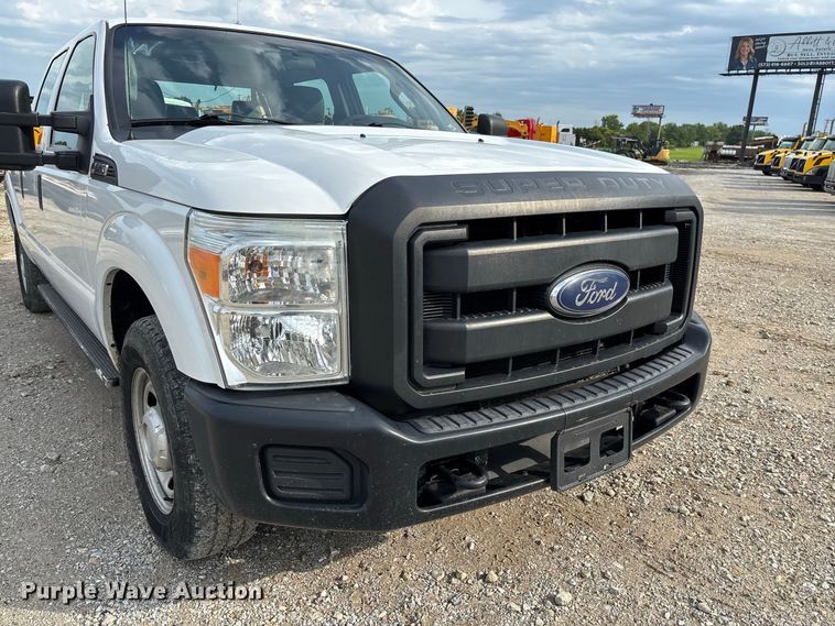 image for item DZ4607 2016 Ford  F250 Super Duty XL Crew Cab pickup truck