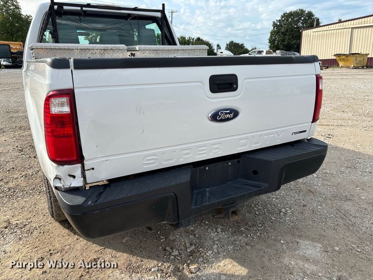 image for item DZ4607 2016 Ford  F250 Super Duty XL Crew Cab pickup truck
