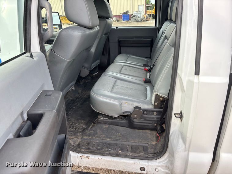 image for item DZ4607 2016 Ford  F250 Super Duty XL Crew Cab pickup truck