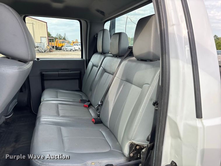 image for item DZ4607 2016 Ford  F250 Super Duty XL Crew Cab pickup truck