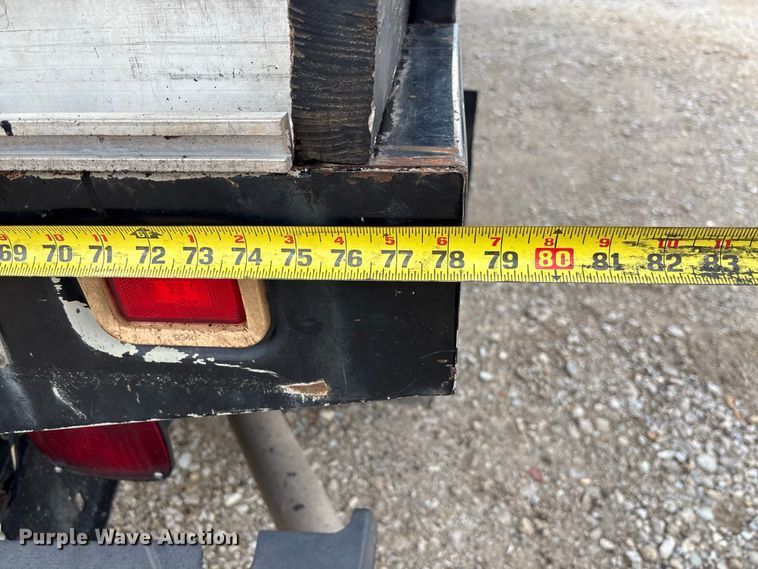 image for item DZ4608 2015 Ford  F250 Super Duty XL Crew Cab flatbed pickup truck