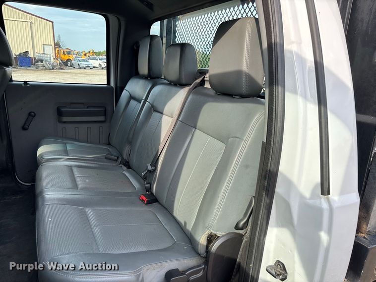 image for item DZ4608 2015 Ford  F250 Super Duty XL Crew Cab flatbed pickup truck