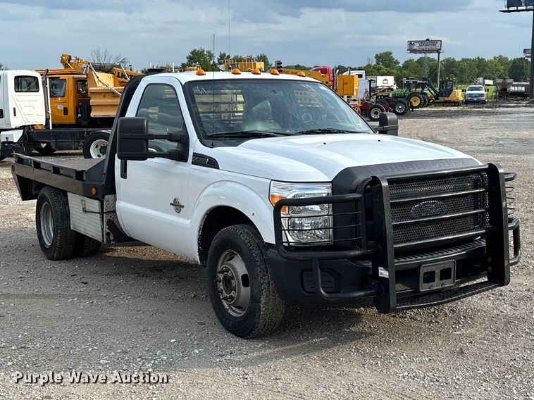 image for item DZ4609 2015 Ford  F350 Super Duty XL flatbed pickup truck