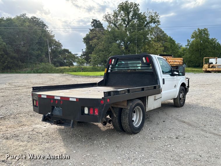 image for item DZ4609 2015 Ford  F350 Super Duty XL flatbed pickup truck