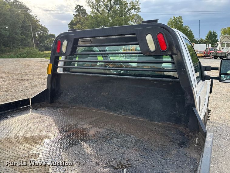 image for item DZ4609 2015 Ford  F350 Super Duty XL flatbed pickup truck