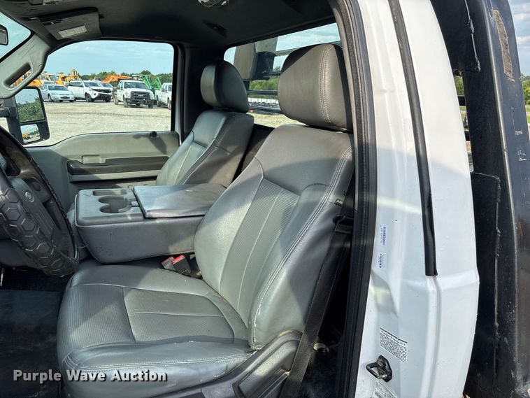 image for item DZ4609 2015 Ford  F350 Super Duty XL flatbed pickup truck