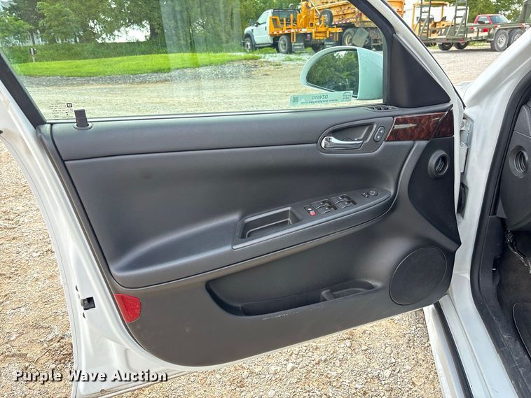 image for item DZ4610 2016 Chevrolet  Impala Limited 