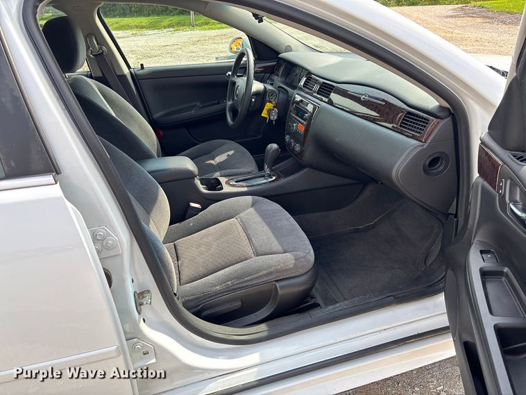 image for item DZ4610 2016 Chevrolet  Impala Limited 