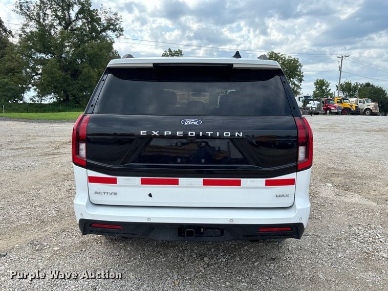 image for item DZ4611 2025 Ford Expedition Max Active SUV