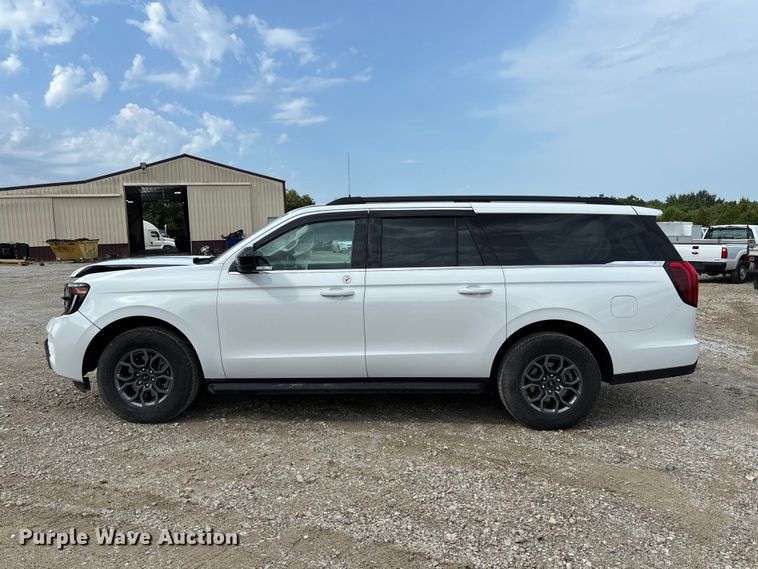 image for item DZ4611 2025 Ford Expedition Max Active SUV