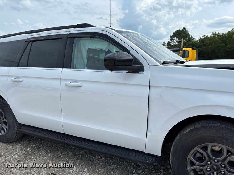 image for item DZ4611 2025 Ford Expedition Max Active SUV