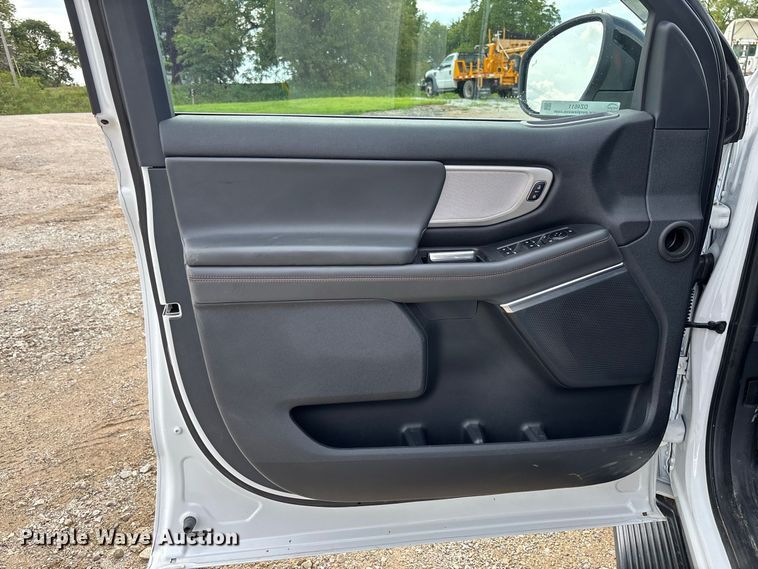 image for item DZ4611 2025 Ford Expedition Max Active SUV