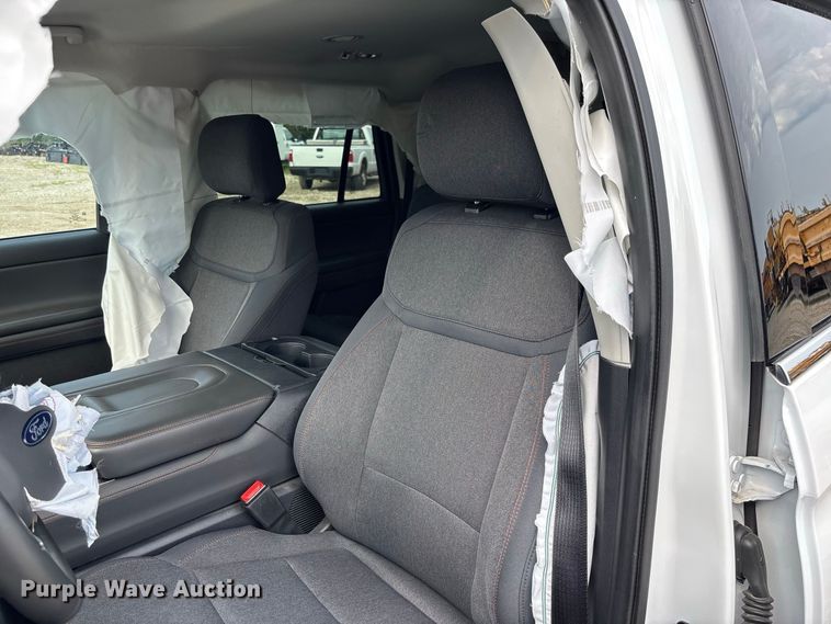 image for item DZ4611 2025 Ford Expedition Max Active SUV