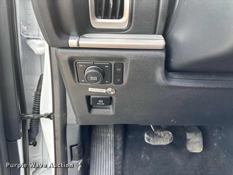 image for item DZ4611 2025 Ford Expedition Max Active SUV