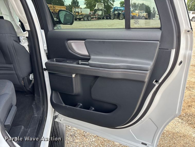 image for item DZ4611 2025 Ford Expedition Max Active SUV