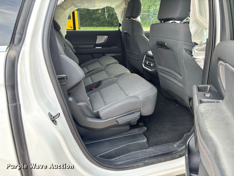 image for item DZ4611 2025 Ford Expedition Max Active SUV