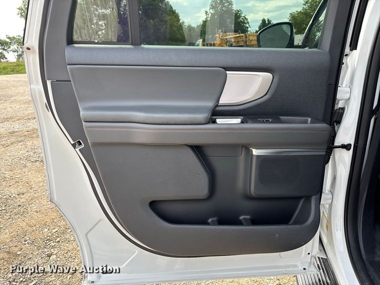 image for item DZ4611 2025 Ford Expedition Max Active SUV