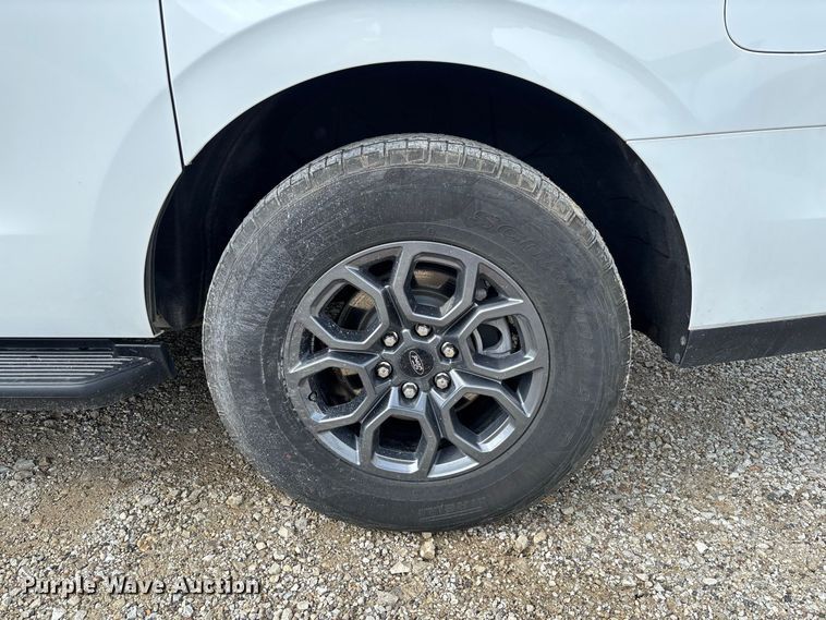 image for item DZ4611 2025 Ford Expedition Max Active SUV