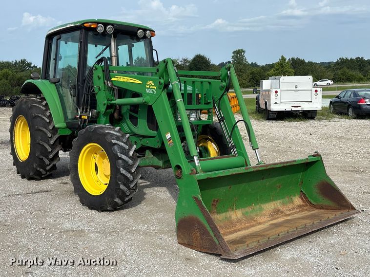 image for item DZ4612 2009 John Deere 6430 MFWD tractor